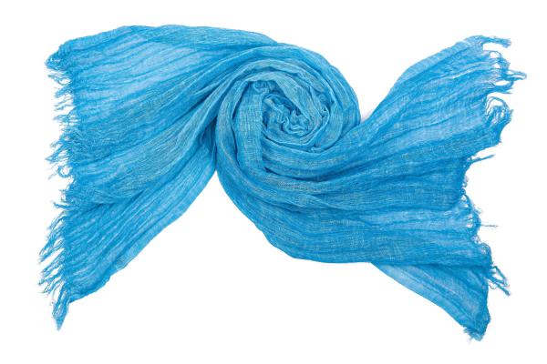 Blauer Leinen Schal mit Knitterfalten